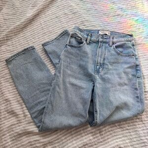 Abercrombie & Fitch blue high-waisted straight jeans Size 24